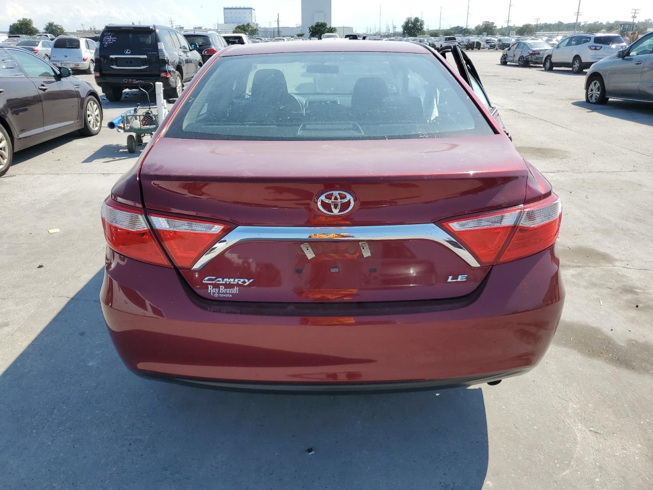 2017 Toyota Camry Le vin: 4T1BF1FK0HU645589