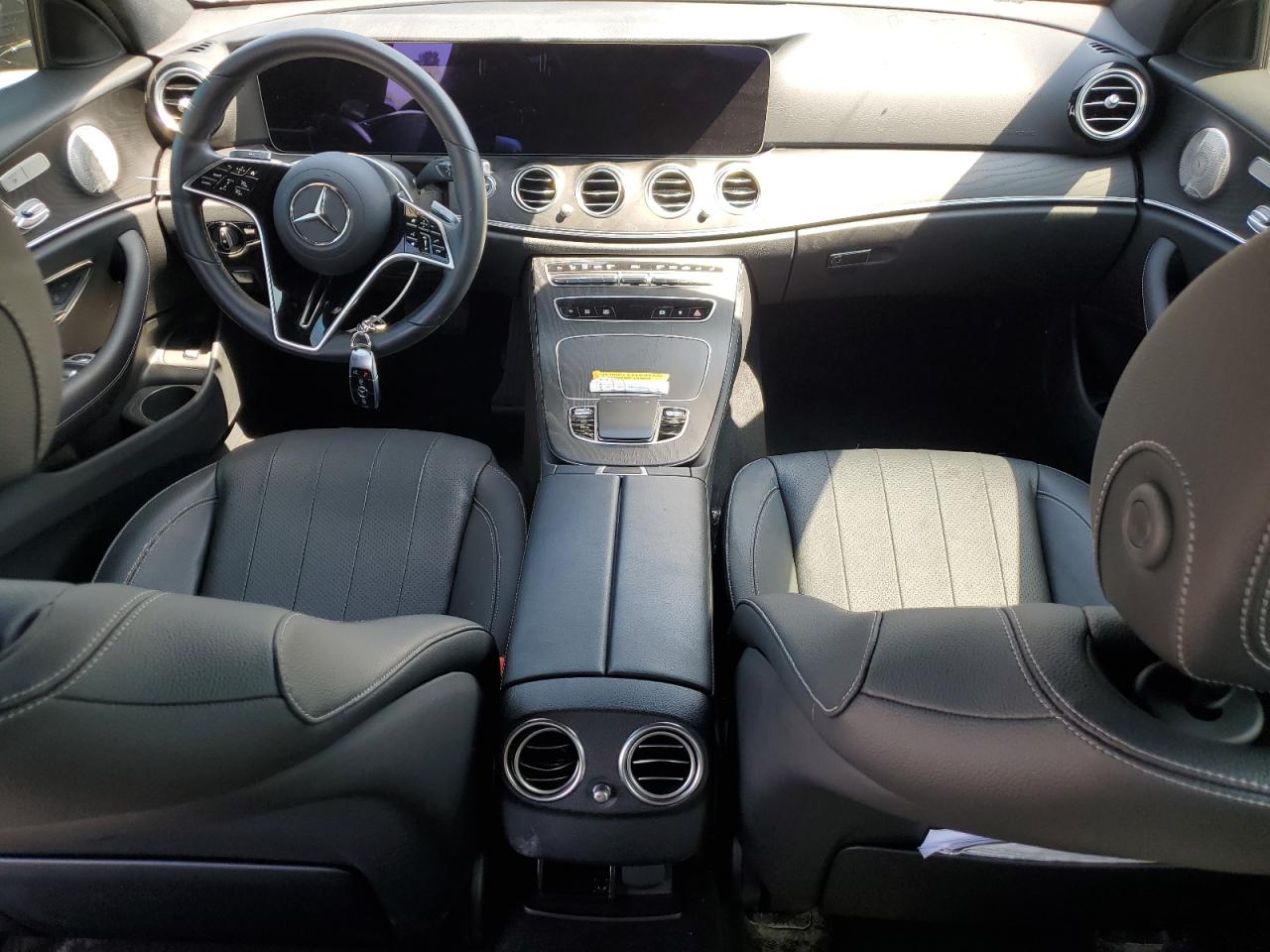 W1KZF8DB3NB021944 2022 Mercedes-Benz E 350