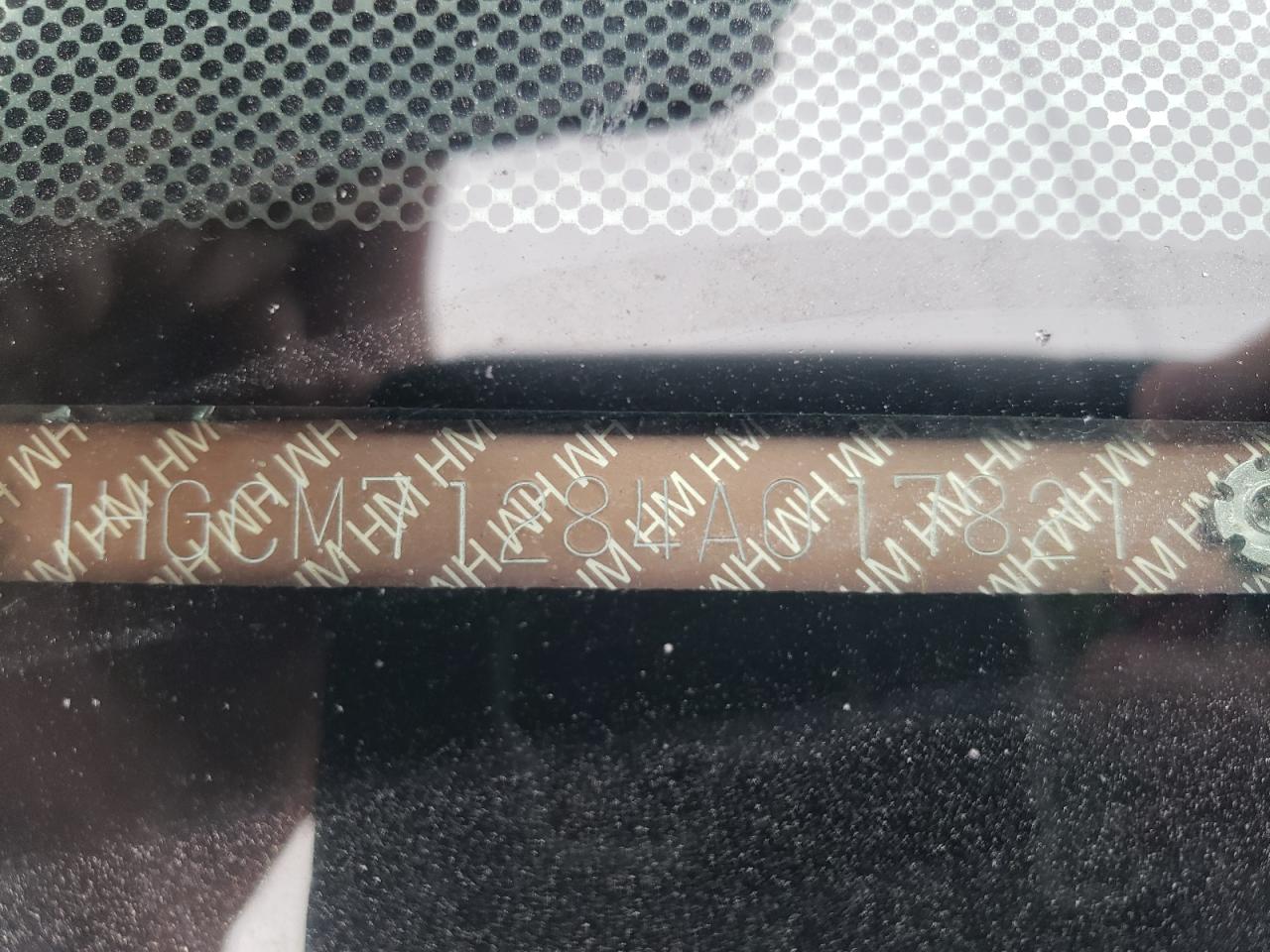 1HGCM71284A017821 2004 Honda Accord Lx