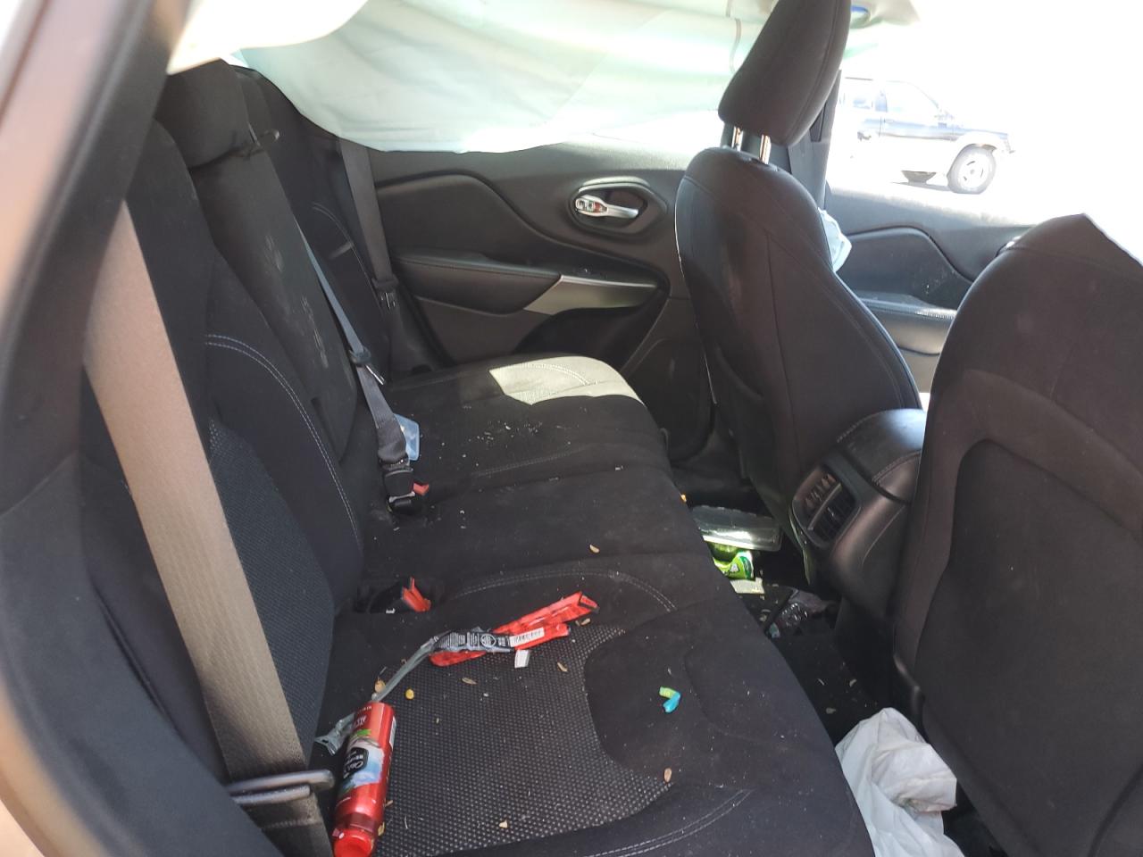 1C4PJLCB2LD653937 2020 Jeep Cherokee Latitude