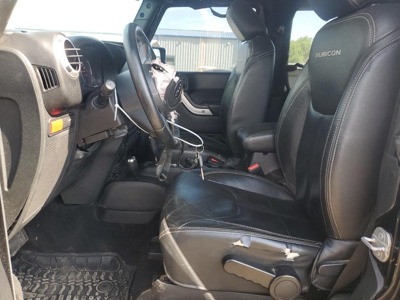 1C4HJWCGXFL575256 2015 Jeep Wrangler Rubicon