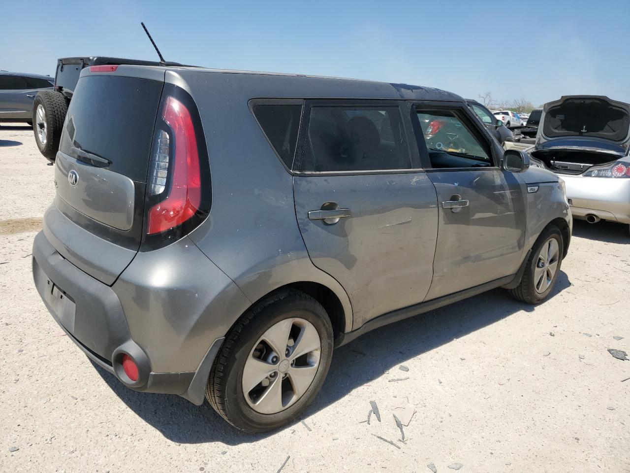 KNDJN2A27G7307720 2016 Kia Soul