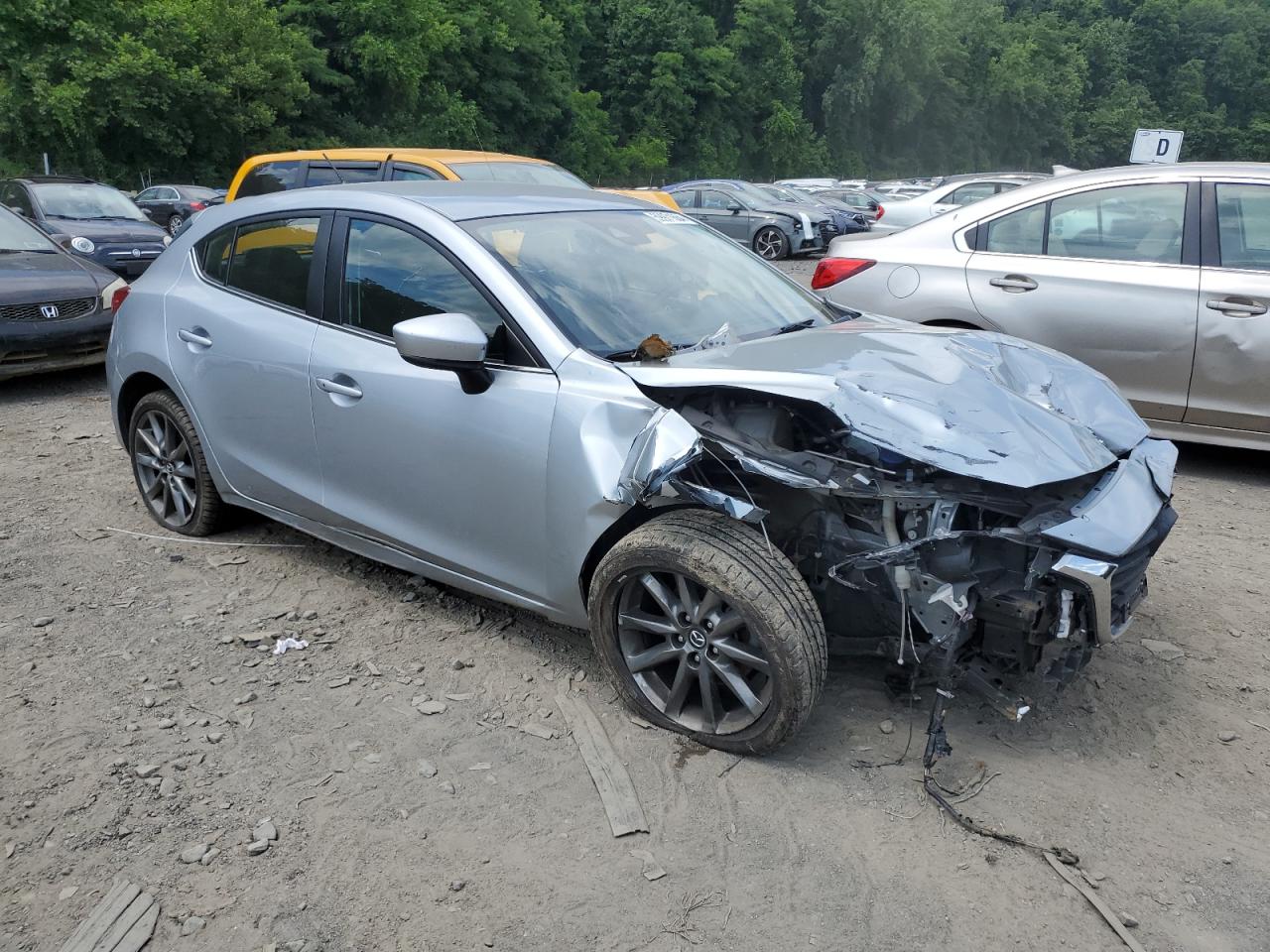 2018 Mazda 3 Touring vin: 3MZBN1L36JM180795