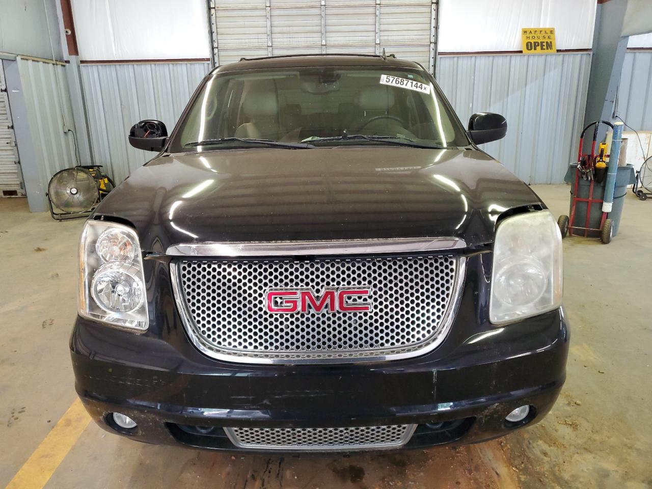 1GKUKEEF1AR238169 2010 GMC Yukon Denali