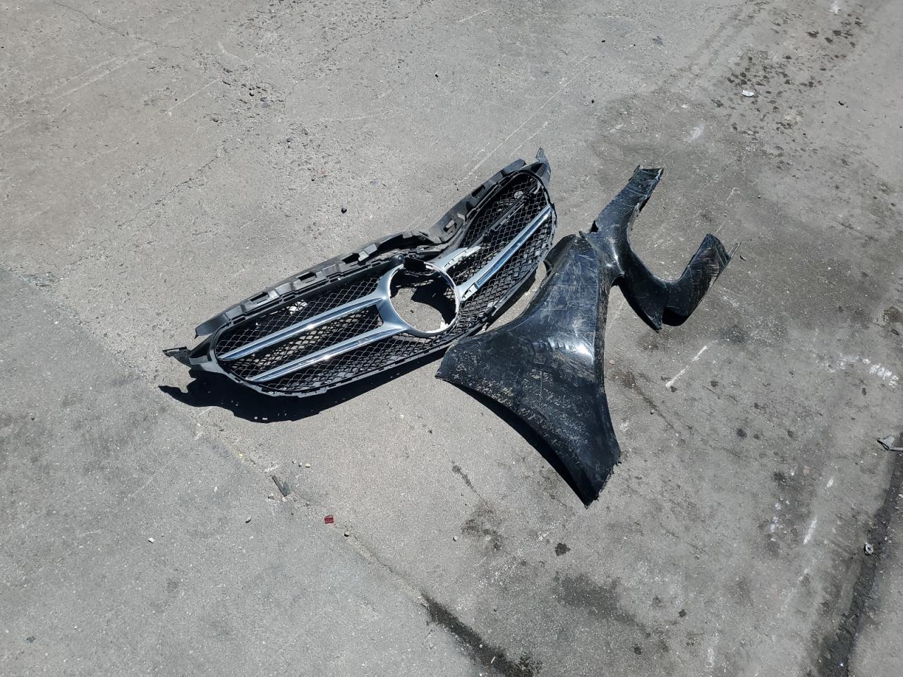 55SWF4KB6GU102928 2016 Mercedes-Benz C 300 4Matic