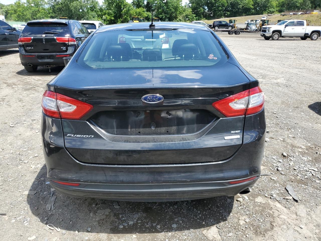 3FA6P0HD8FR227755 2015 Ford Fusion Se