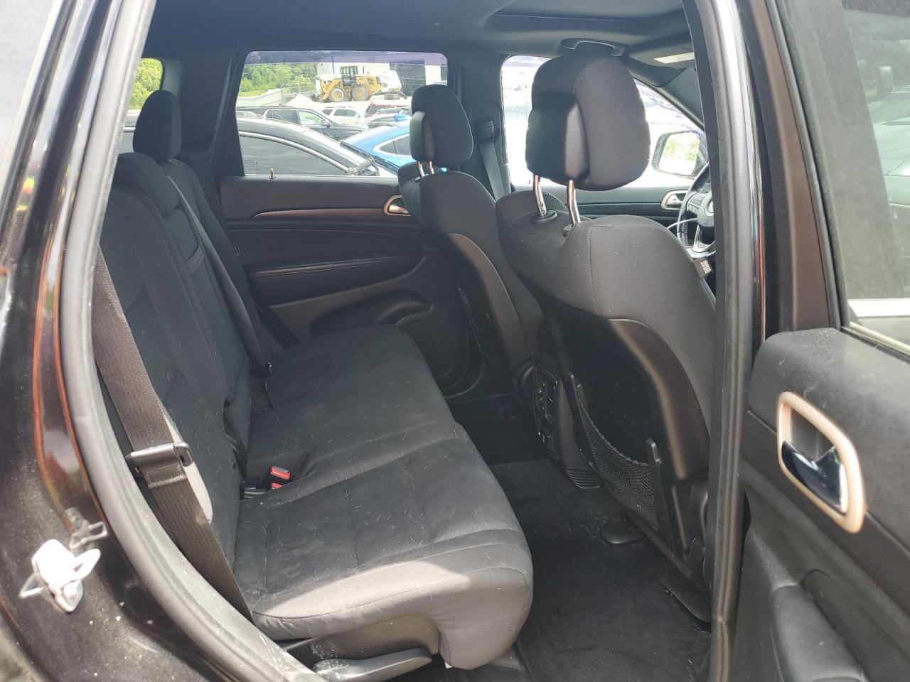 1C4RJFAGXEC214227 2014 Jeep Grand Cherokee Laredo