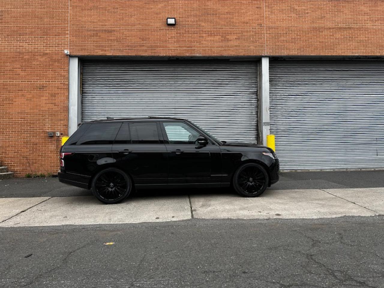 SALGS2RE8JA390482 2018 Land Rover Range Rover Supercharged