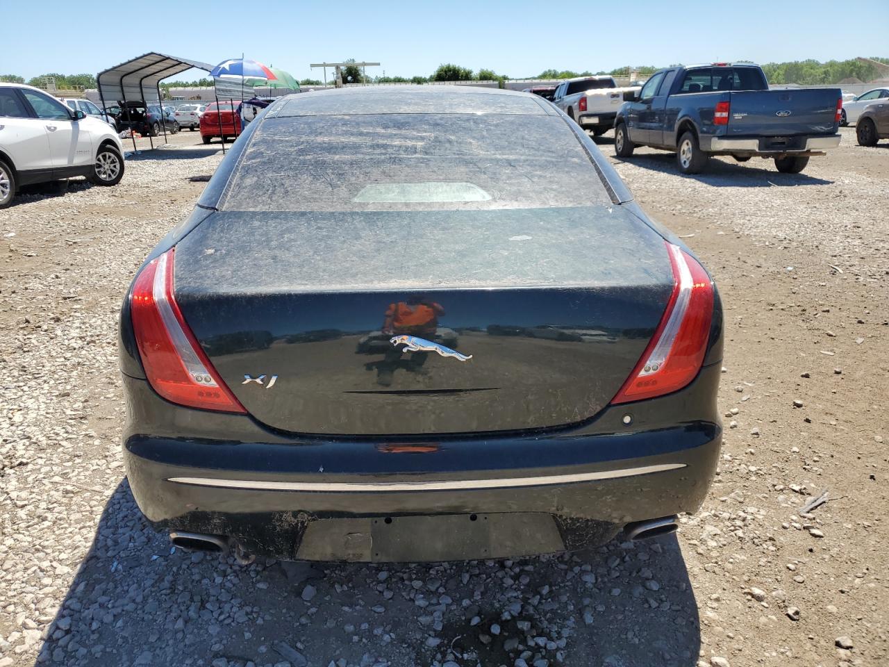 SAJWA1CB7BLV14411 2011 Jaguar Xj