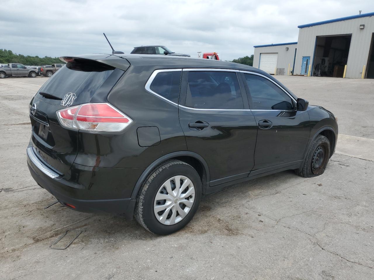 KNMAT2MT7GP635648 2016 Nissan Rogue S