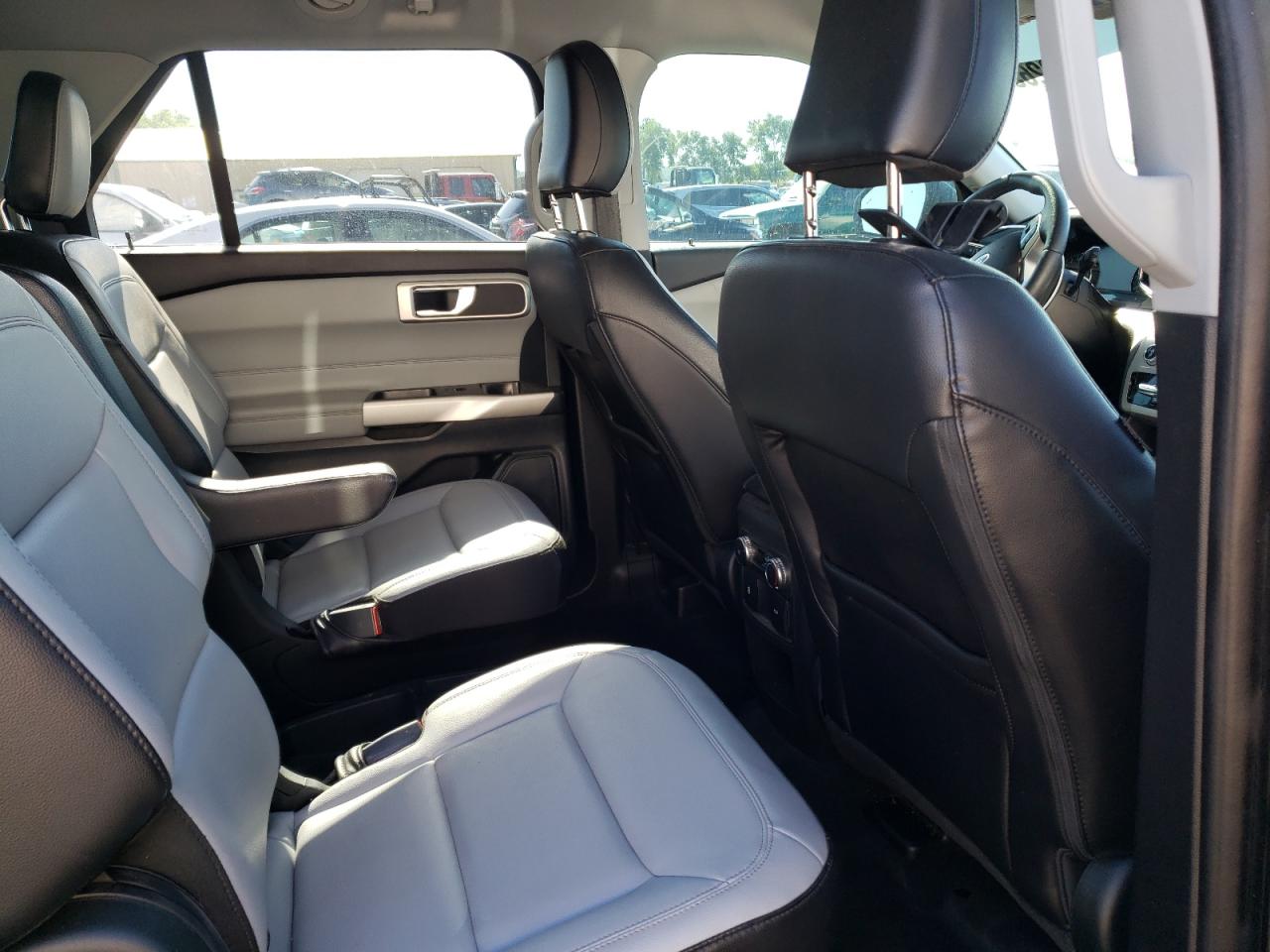 1FMSK8DH9MGA48820 2021 Ford Explorer Xlt