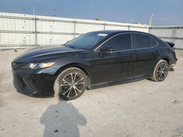 4T1B11HK0JU065096 2018 TOYOTA CAMRY - Image 1