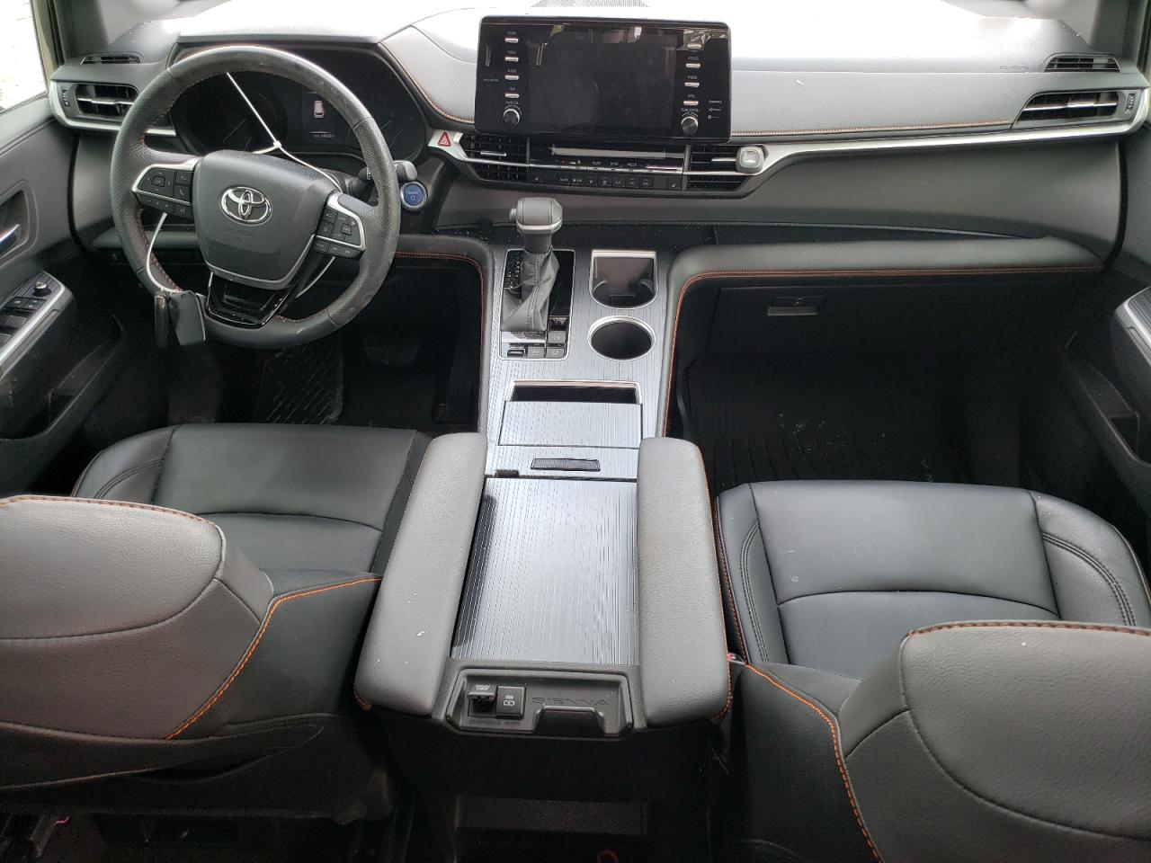 5TDXRKEC9NS082947 2022 Toyota Sienna Xse