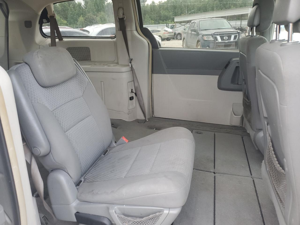 2A4RR5D18AR451224 2010 Chrysler Town & Country Touring