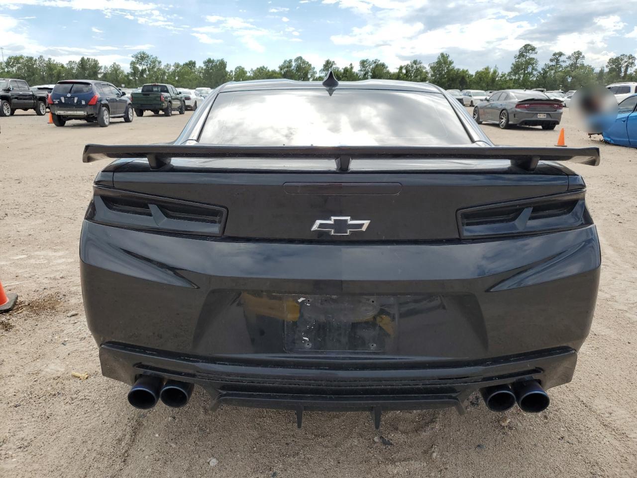 1G1FA1RX5J0159426 2018 Chevrolet Camaro Ls