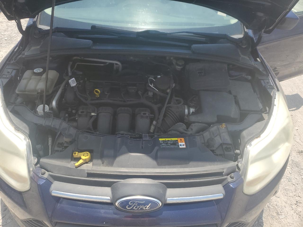 1FAHP3F24CL128257 2012 Ford Focus Se