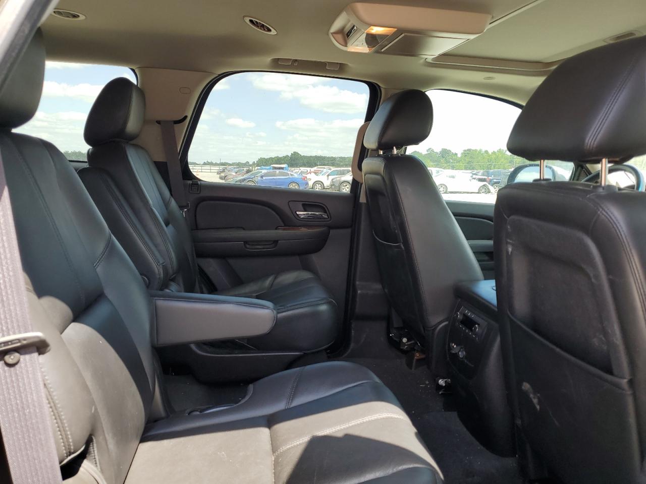 1GNSKBE09CR235947 2012 Chevrolet Tahoe K1500 Lt