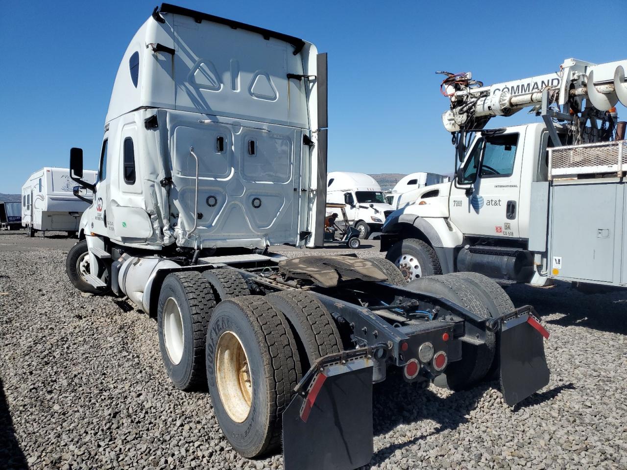 Lot #2977204178 2019 FREIGHTLINER CASCADIA 1