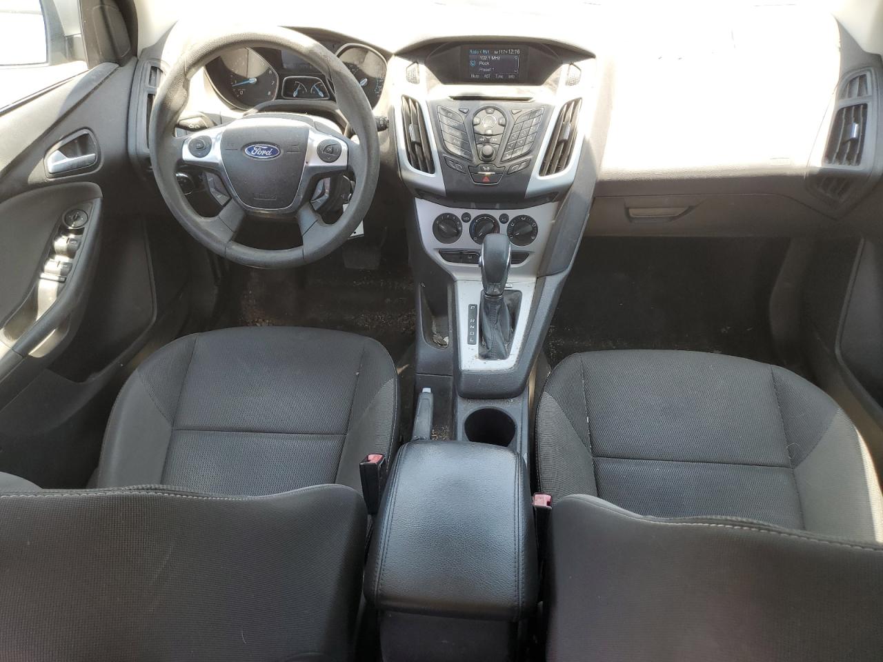 1FAHP3K28CL139977 2012 Ford Focus Se