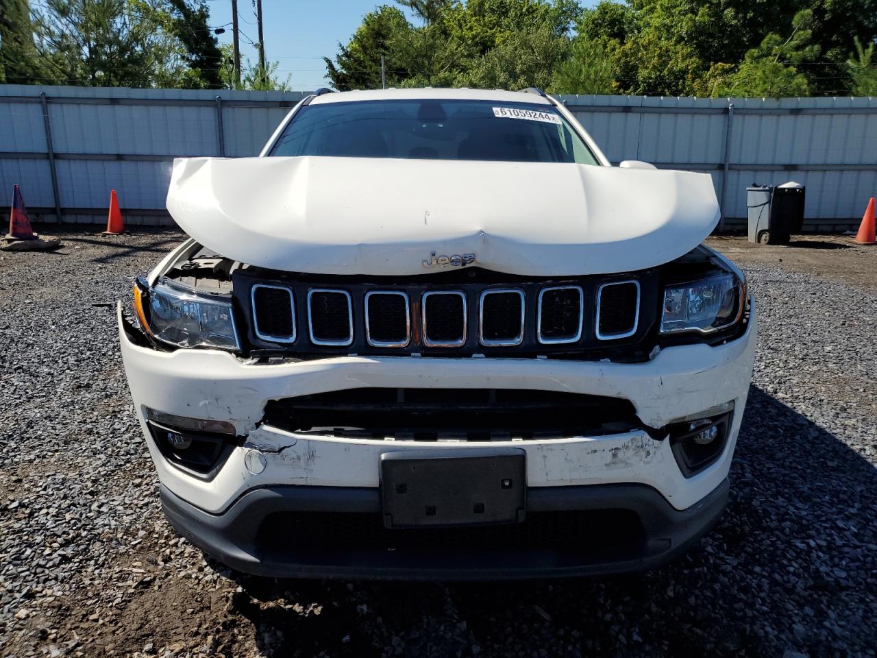 2018 Jeep Compass Latitude vin: 3C4NJDBB9JT336954