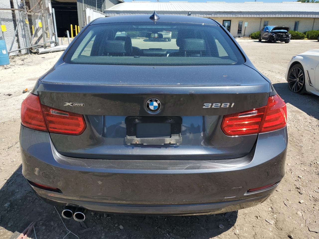 2013 BMW 328 Xi Sulev vin: WBA3B5C53DF138868