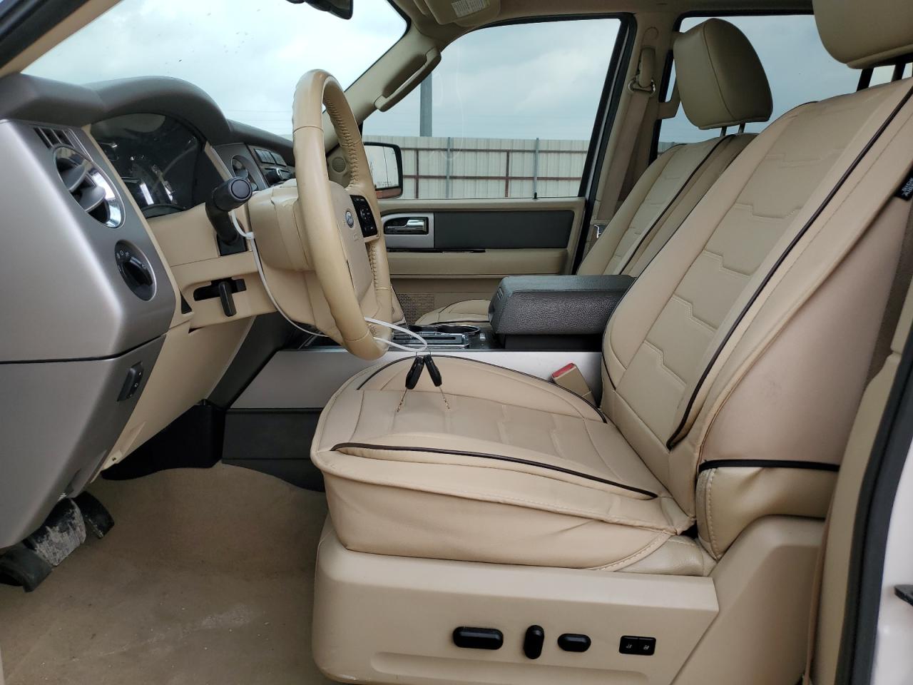 1FMJU1H59BEF56033 2011 Ford Expedition Xlt