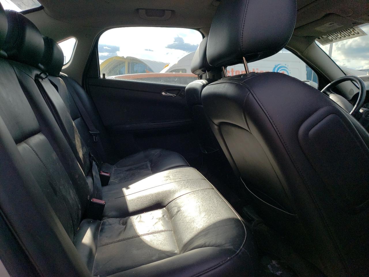 2G1WB5EK3A1166135 2010 Chevrolet Impala Lt