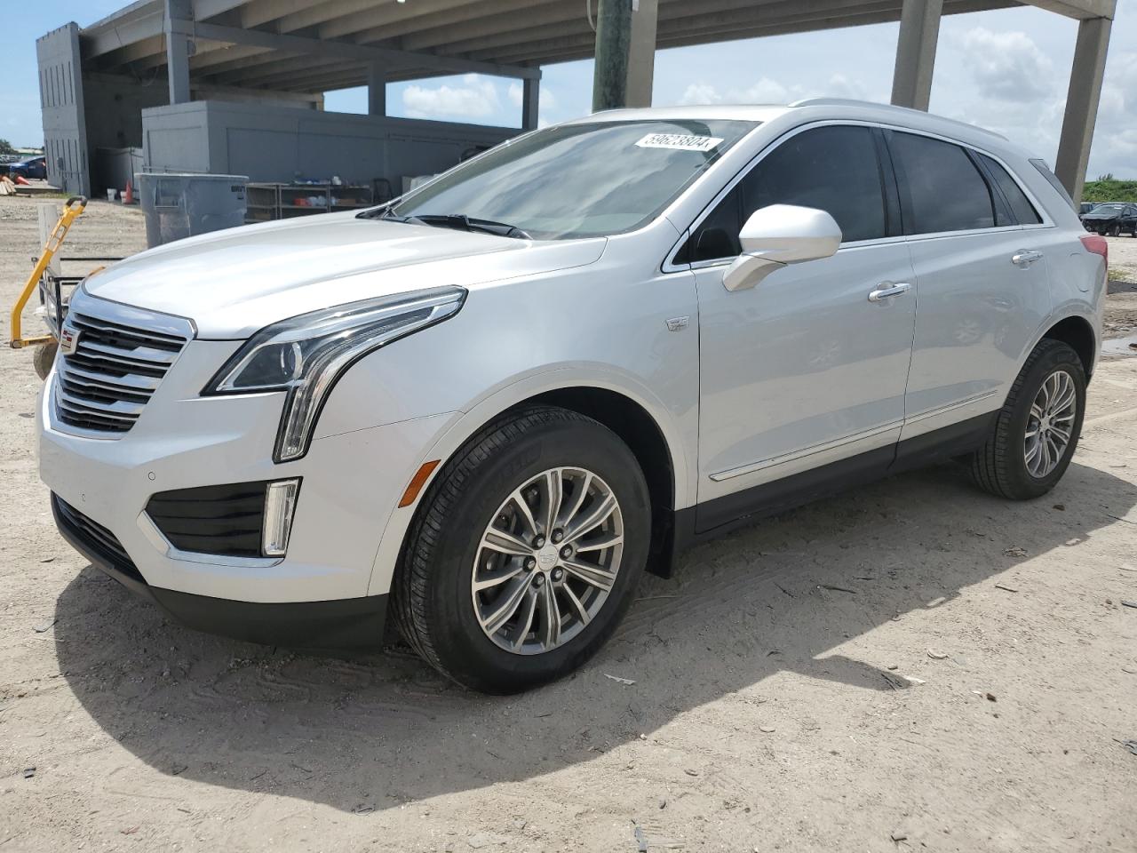 2017 Cadillac Xt5 Luxury vin: 1GYKNBRS0HZ214398