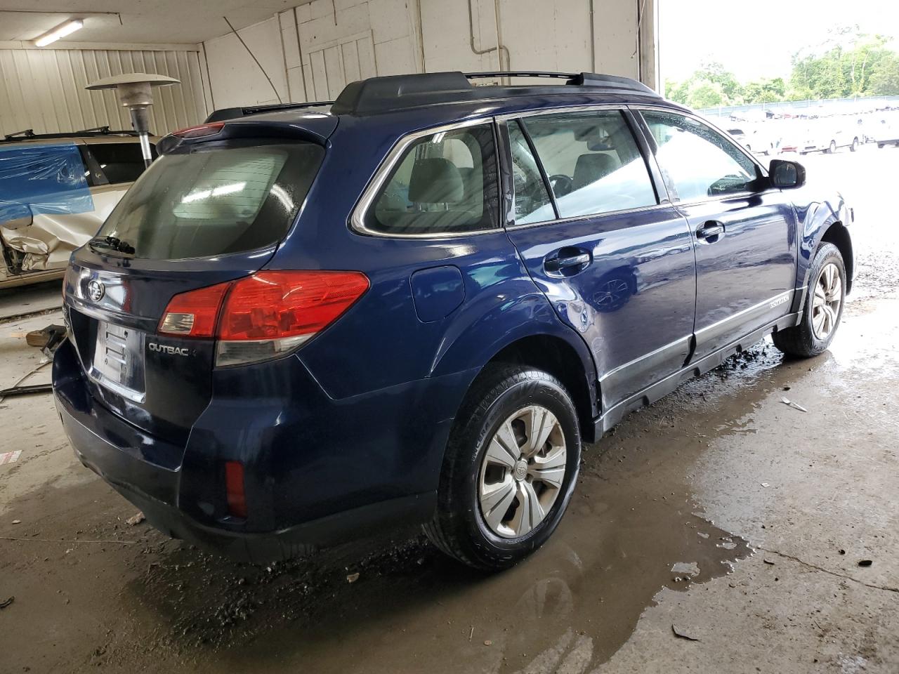 4S4BRCAC7B3441565 2011 Subaru Outback 2.5I