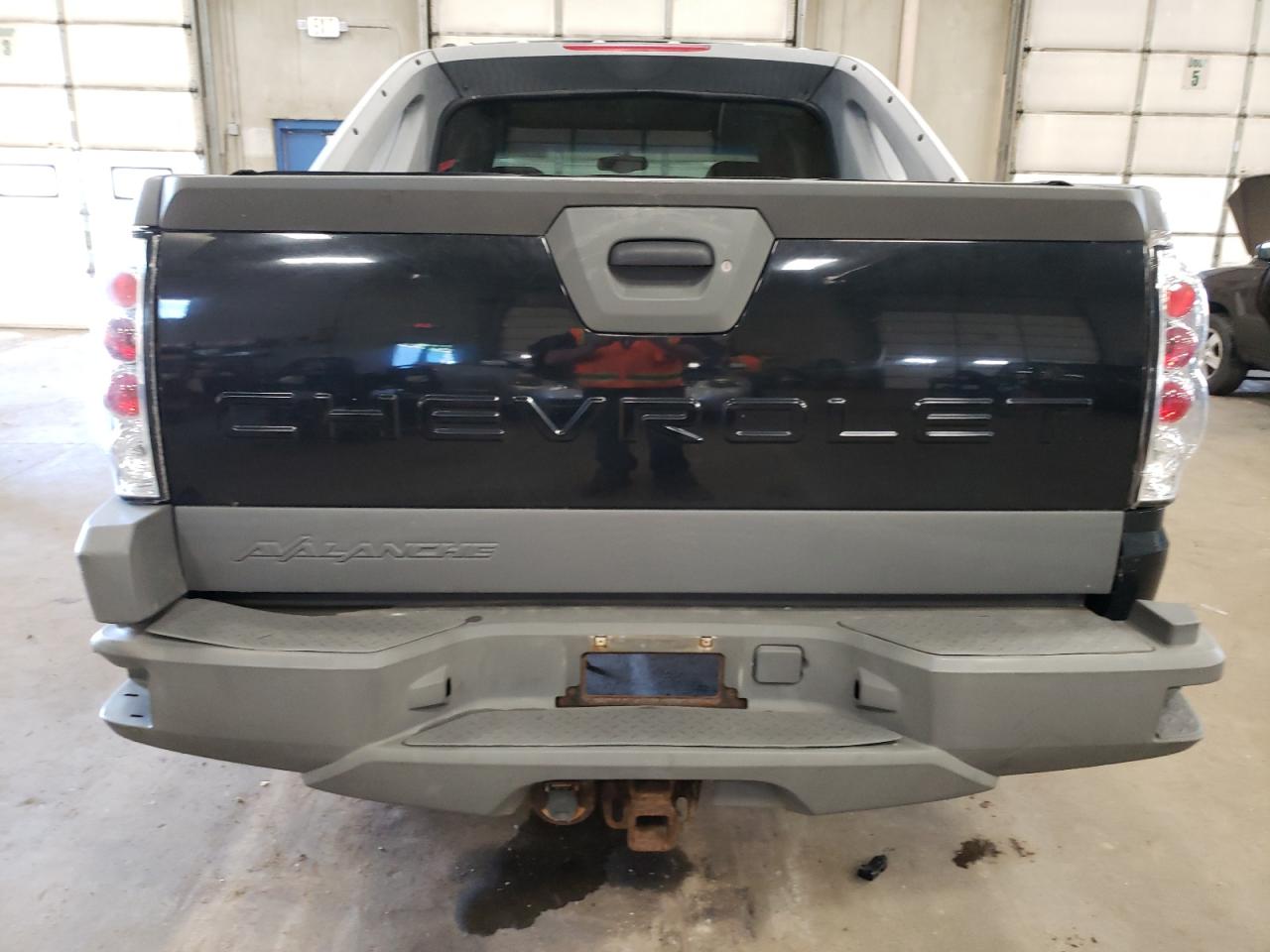 3GNEK13T02G230090 2002 Chevrolet Avalanche K1500