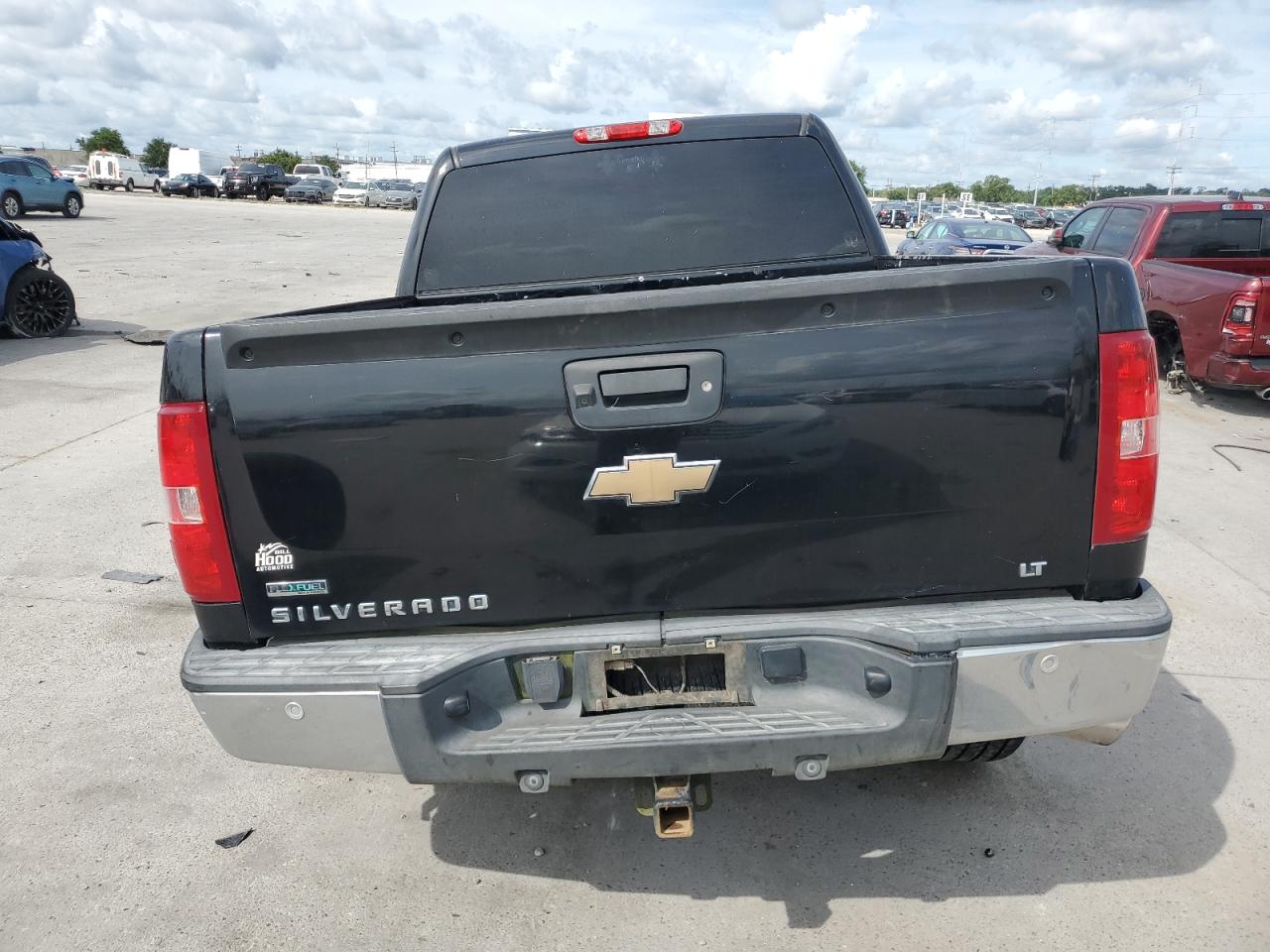 3GCPKSE36BG205392 2011 Chevrolet Silverado K1500 Lt