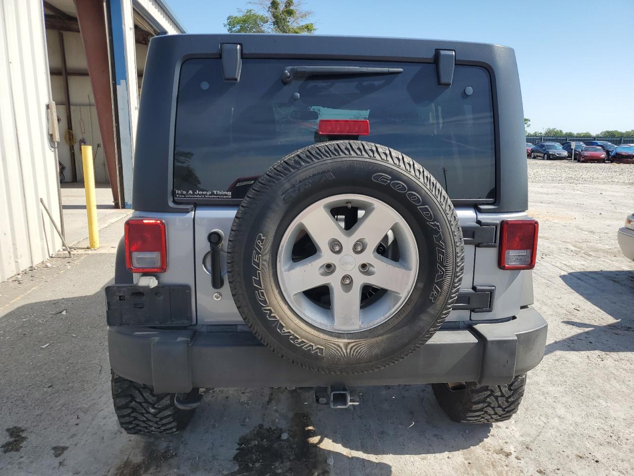 1C4HJWDG6FL556007 2015 Jeep Wrangler Unlimited Sport