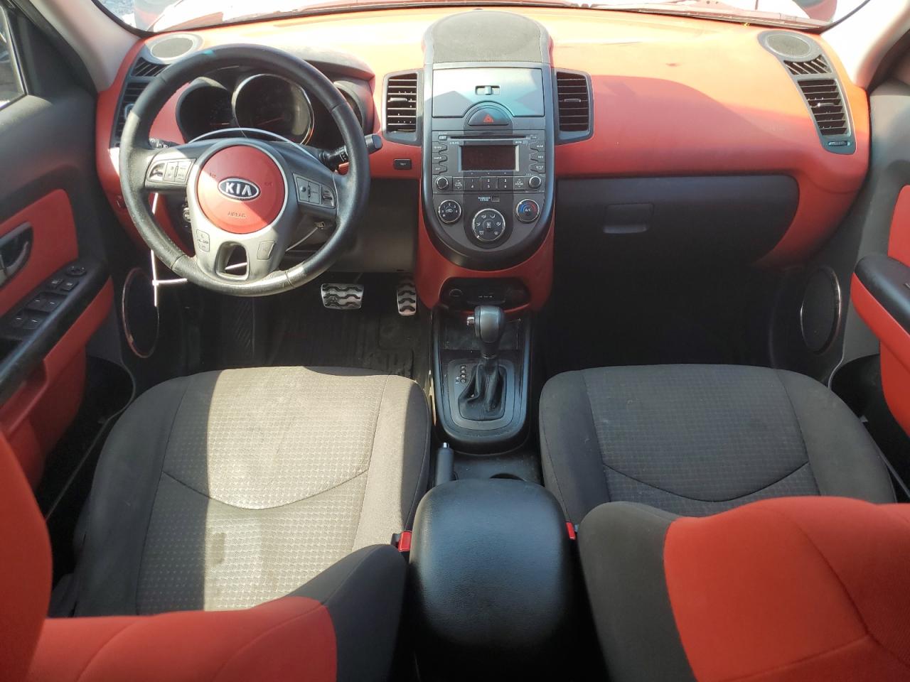 KNDJT2A28B7273849 2011 Kia Soul +