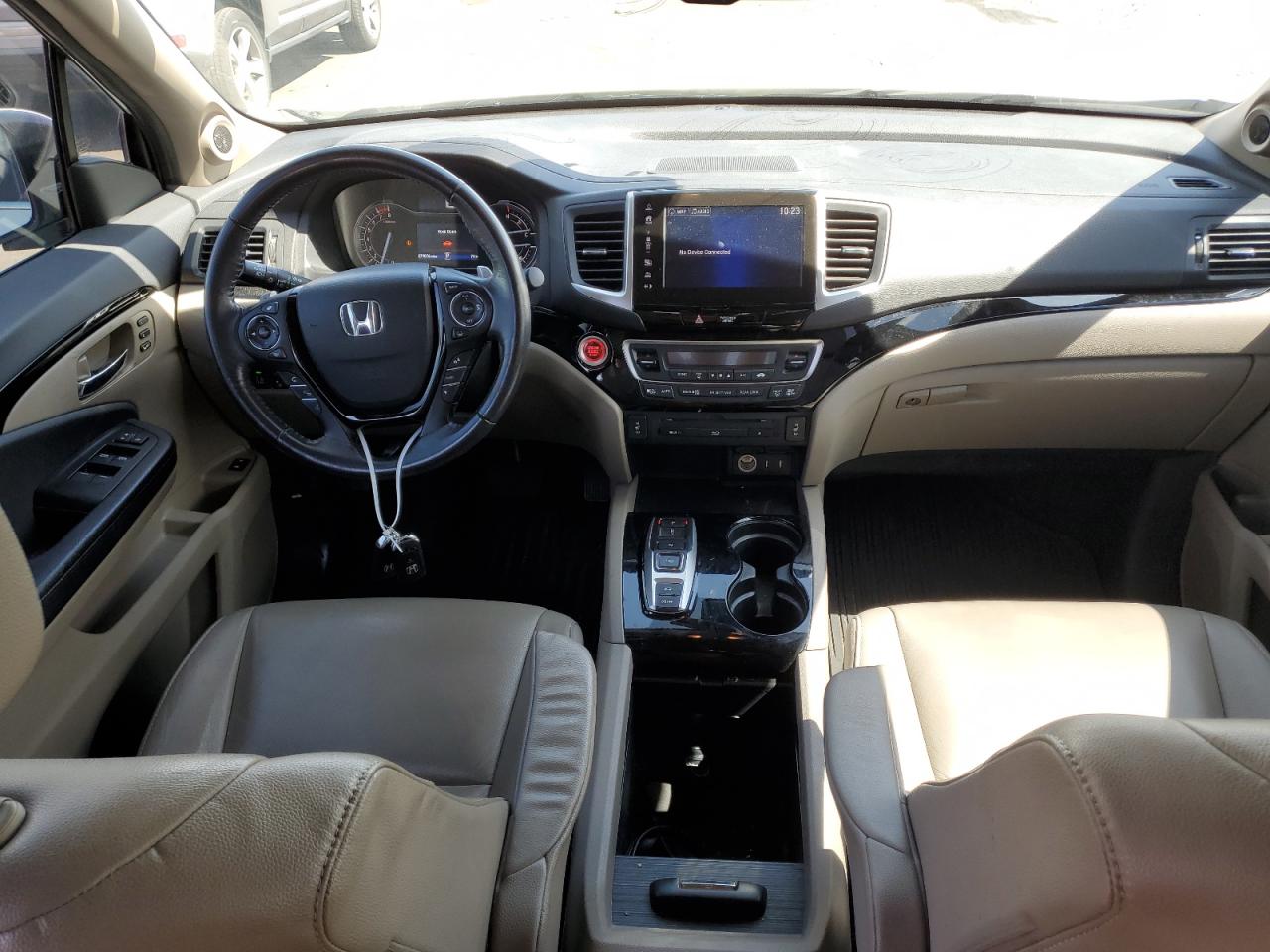 5FNYF6H9XHB019692 2017 Honda Pilot Touring