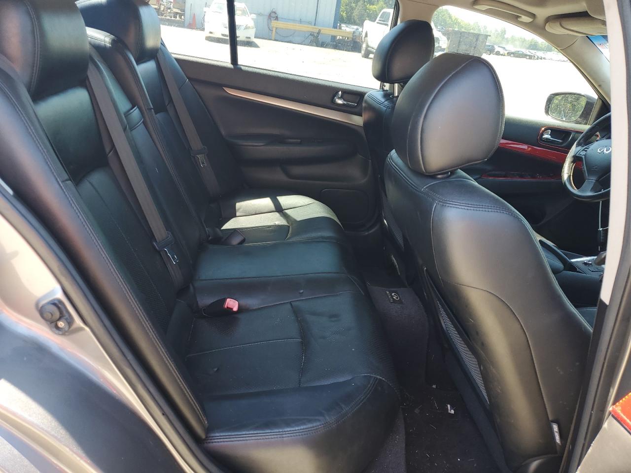 JN1CV6AR3BM405623 2011 Infiniti G37
