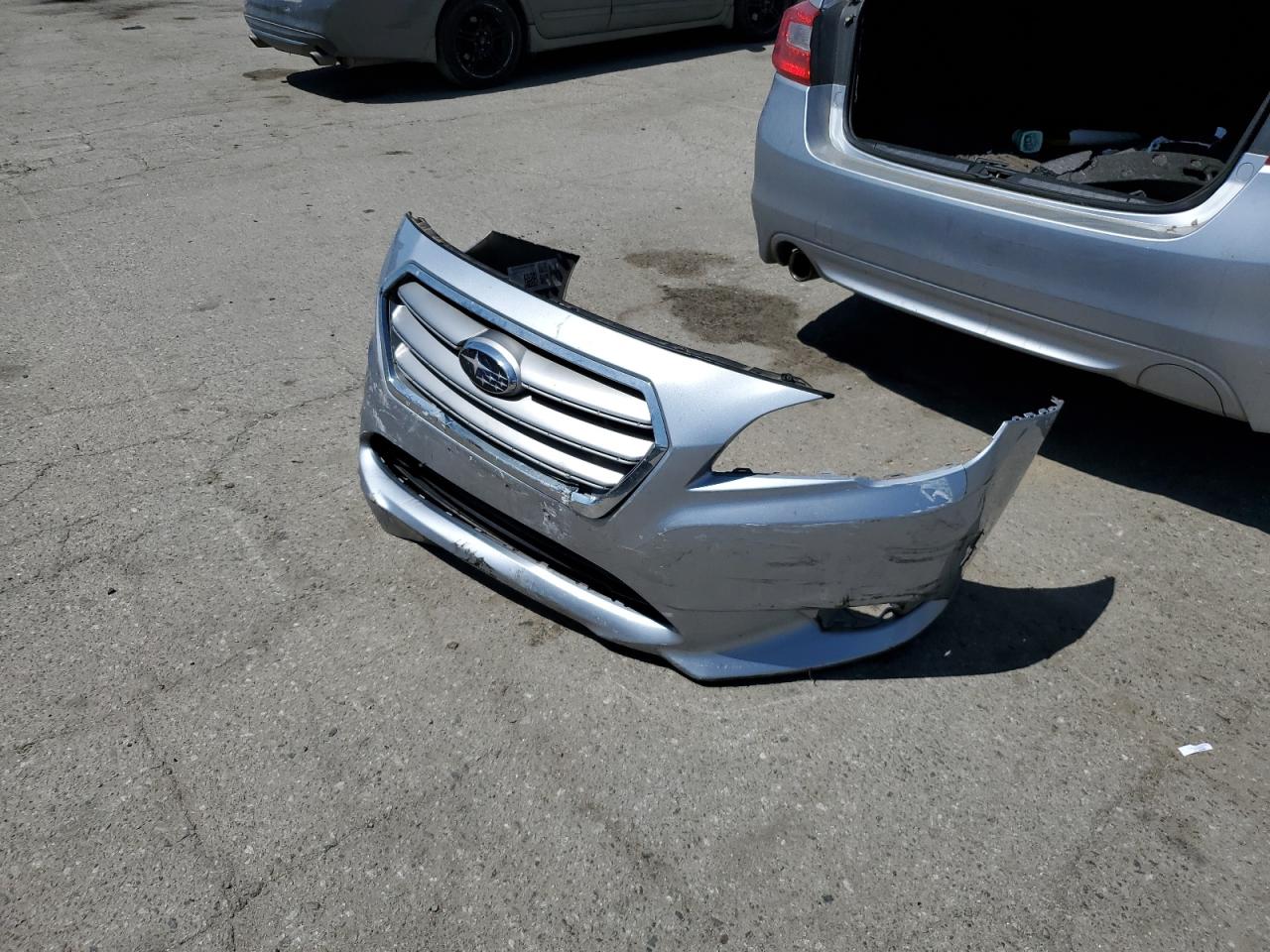 4S3BNAL69F3044330 2015 Subaru Legacy 2.5I Limited