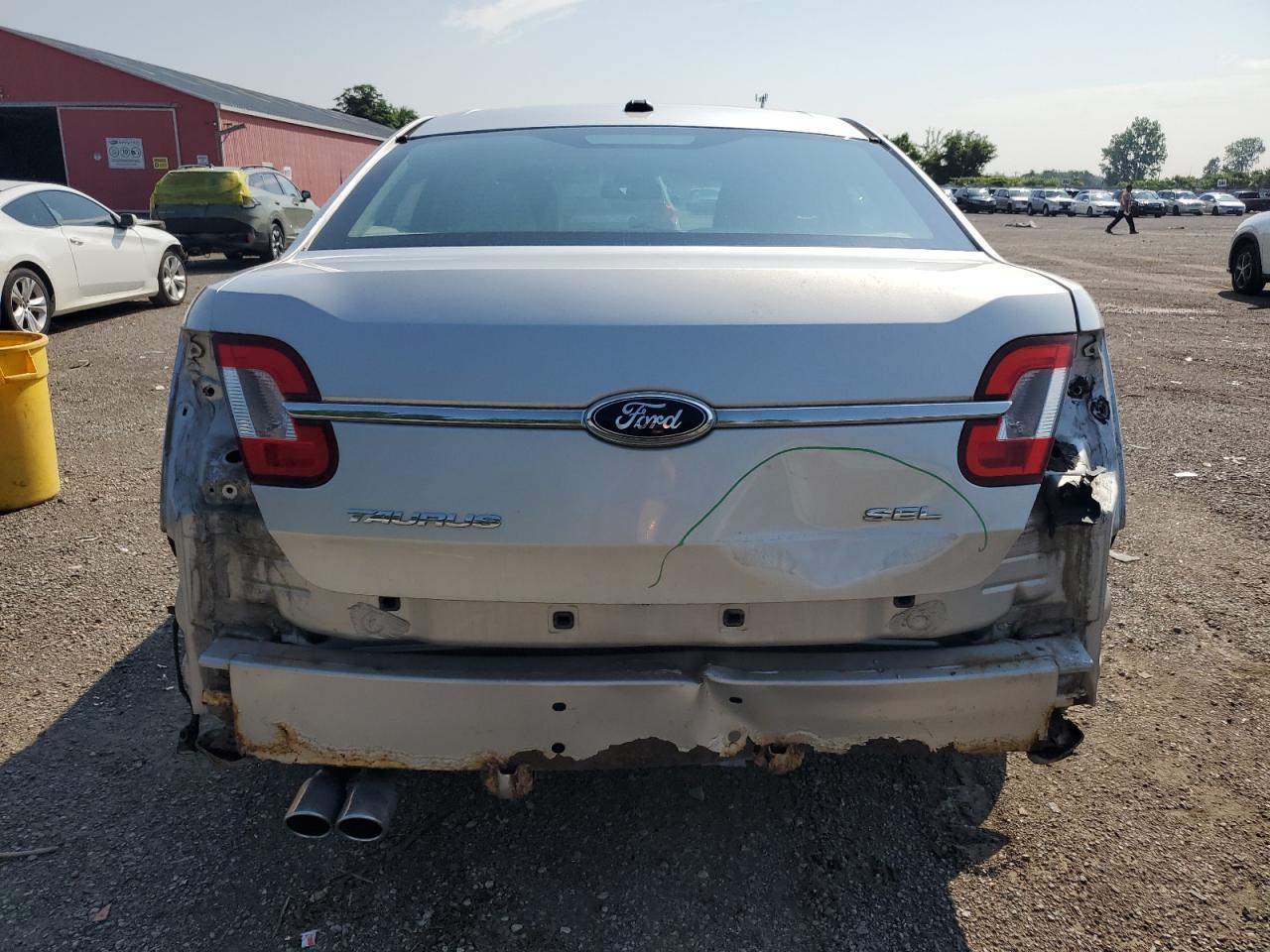 1FAHP2EW6BG124555 2011 Ford Taurus Sel