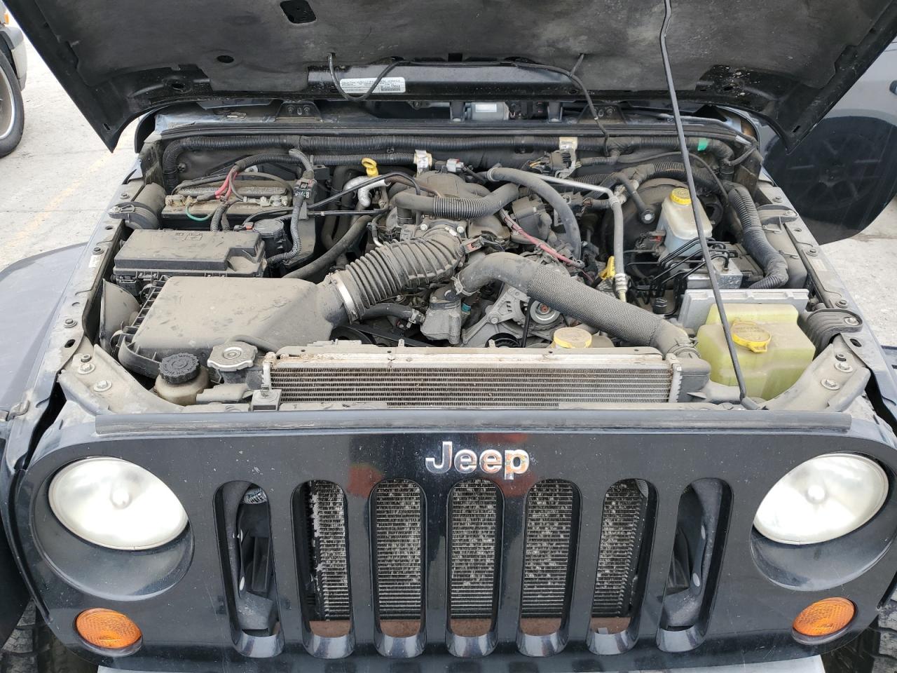 1J4GA591X7L194639 2007 Jeep Wrangler Sahara