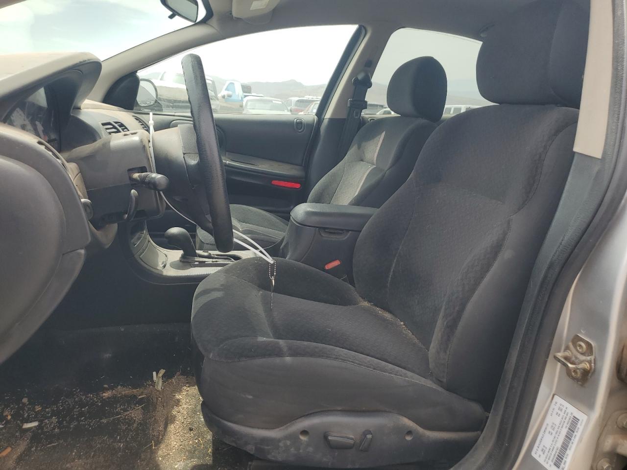 2B3HD46R64H675651 2004 Dodge Intrepid Se