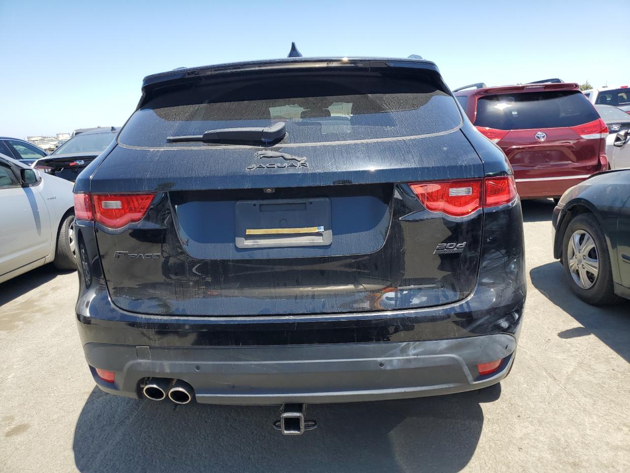 SADCL2FN6JA275522 2018 Jaguar F-Pace R - Sport