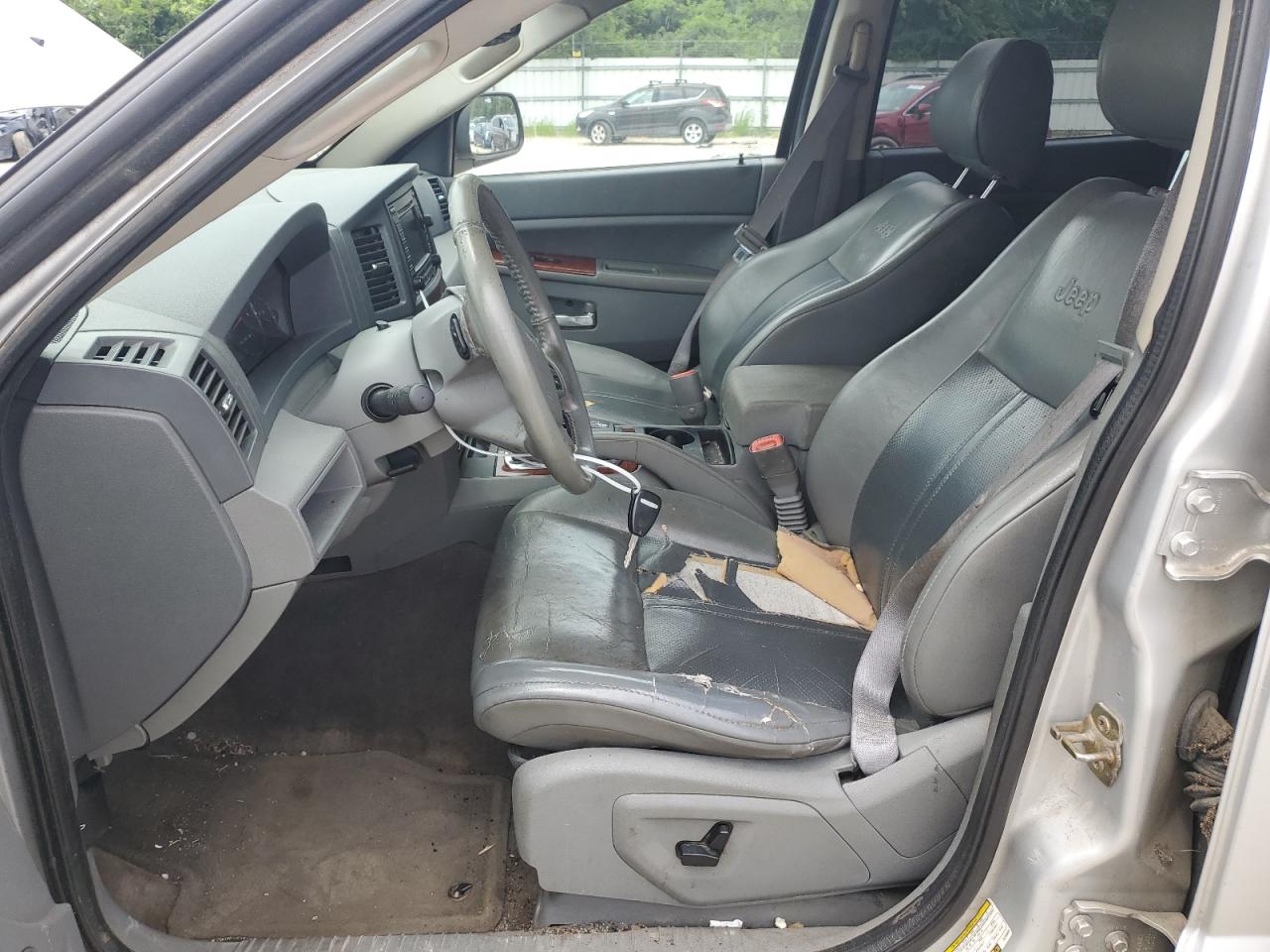 1J4HR58N35C703632 2005 Jeep Grand Cherokee Limited