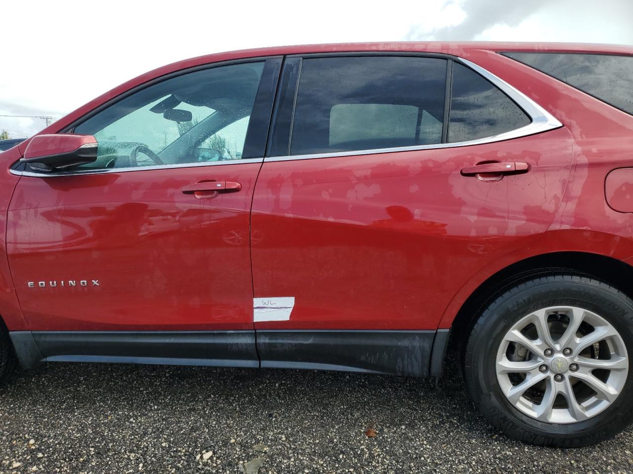 3GNAXJEV2JS610140 2018 Chevrolet Equinox Lt