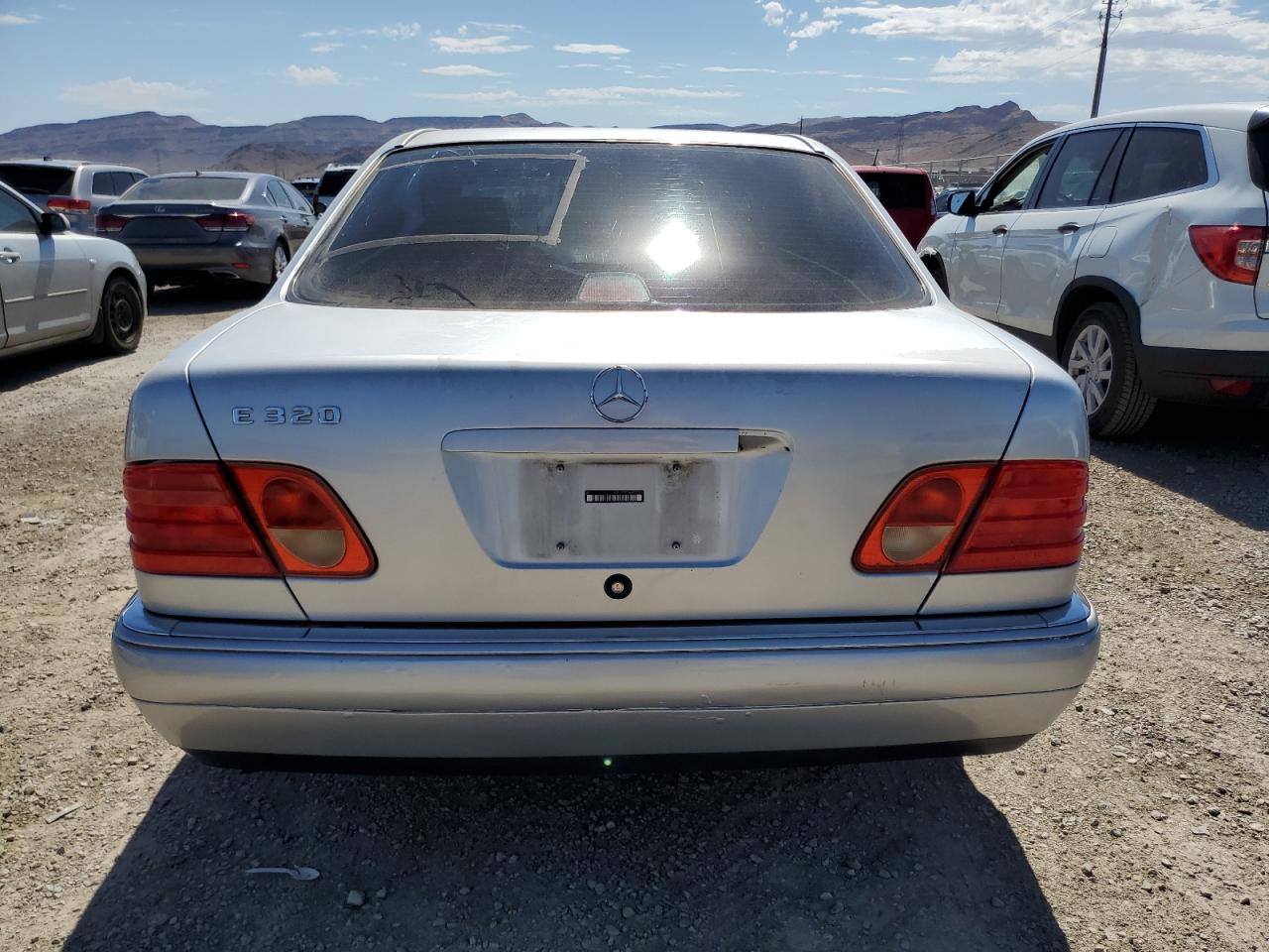 WDBJF65F2WA627612 1998 Mercedes-Benz E 320
