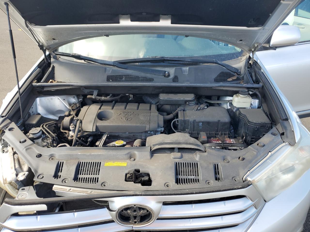 5TDZA3EH7CS020901 2012 Toyota Highlander Base