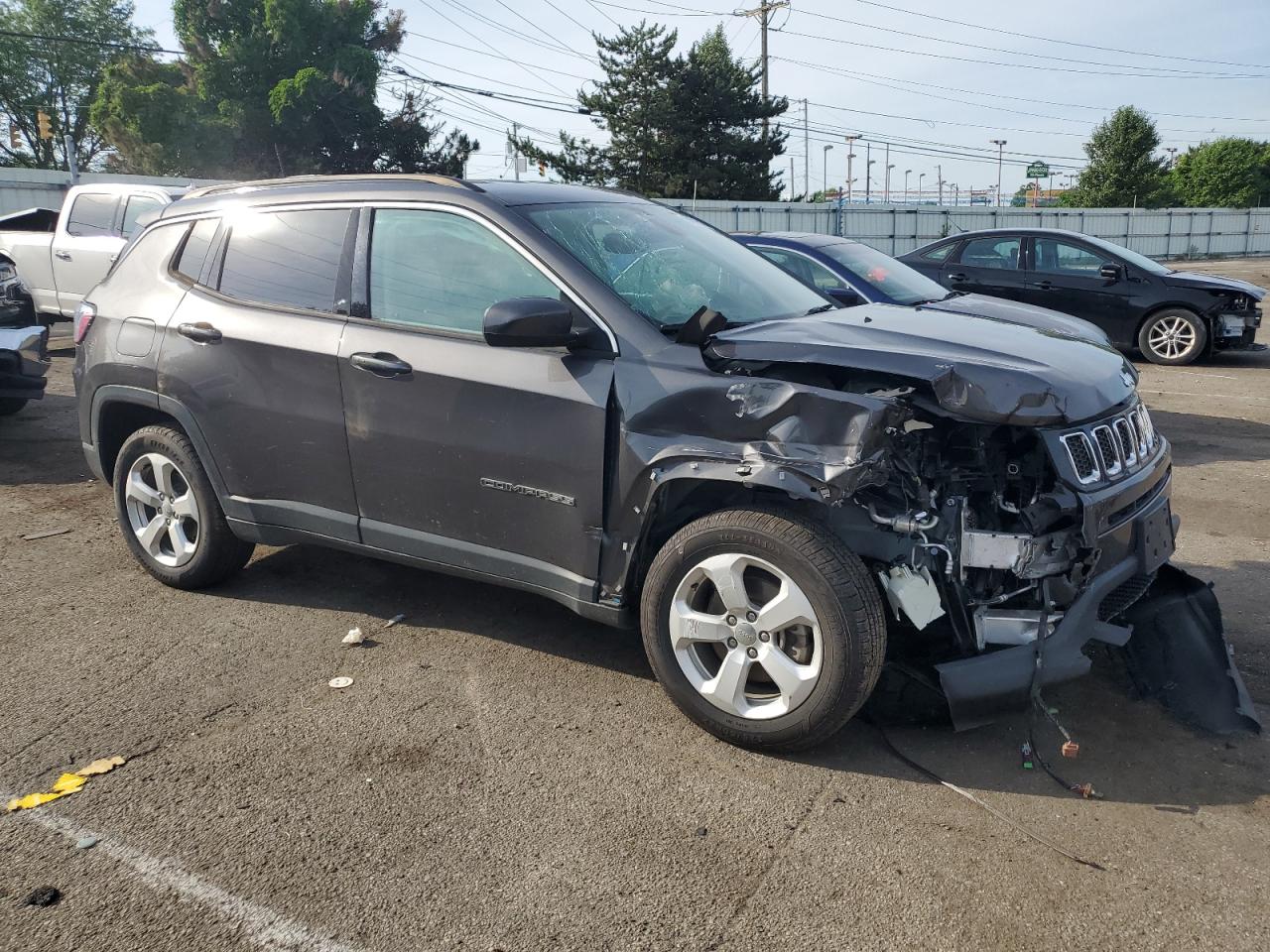 3C4NJCBBXJT248182 2018 Jeep Compass Latitude