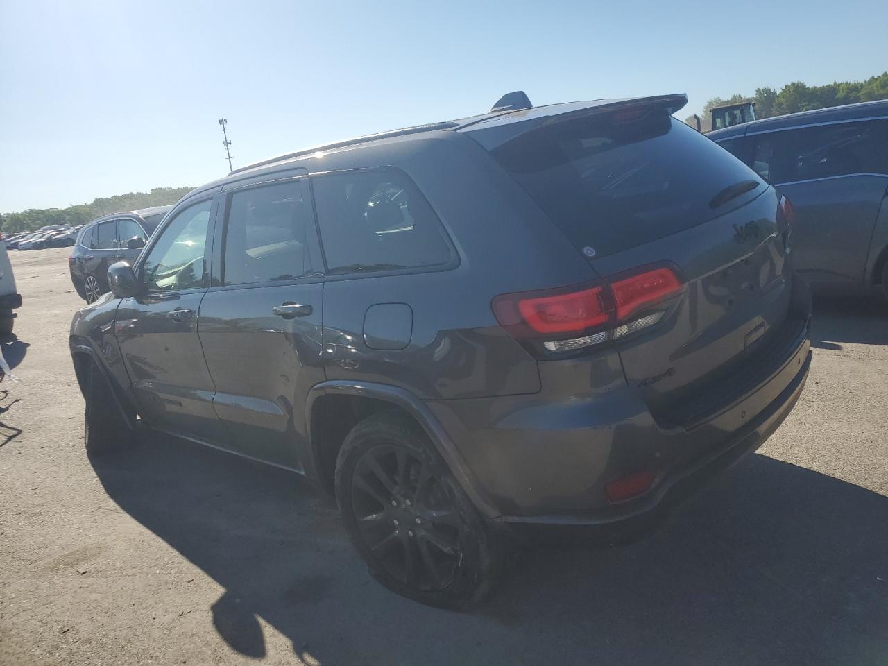 1C4RJFAG0JC284491 2018 Jeep Grand Cherokee Laredo