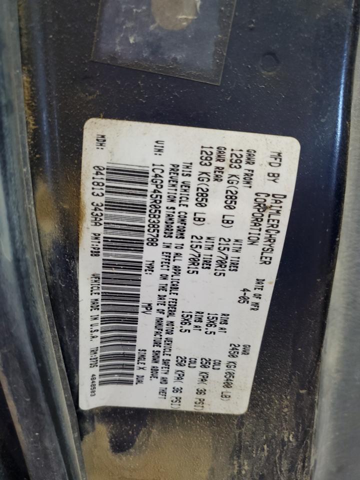 1C4GP45R05B385788 2005 Chrysler Town & Country