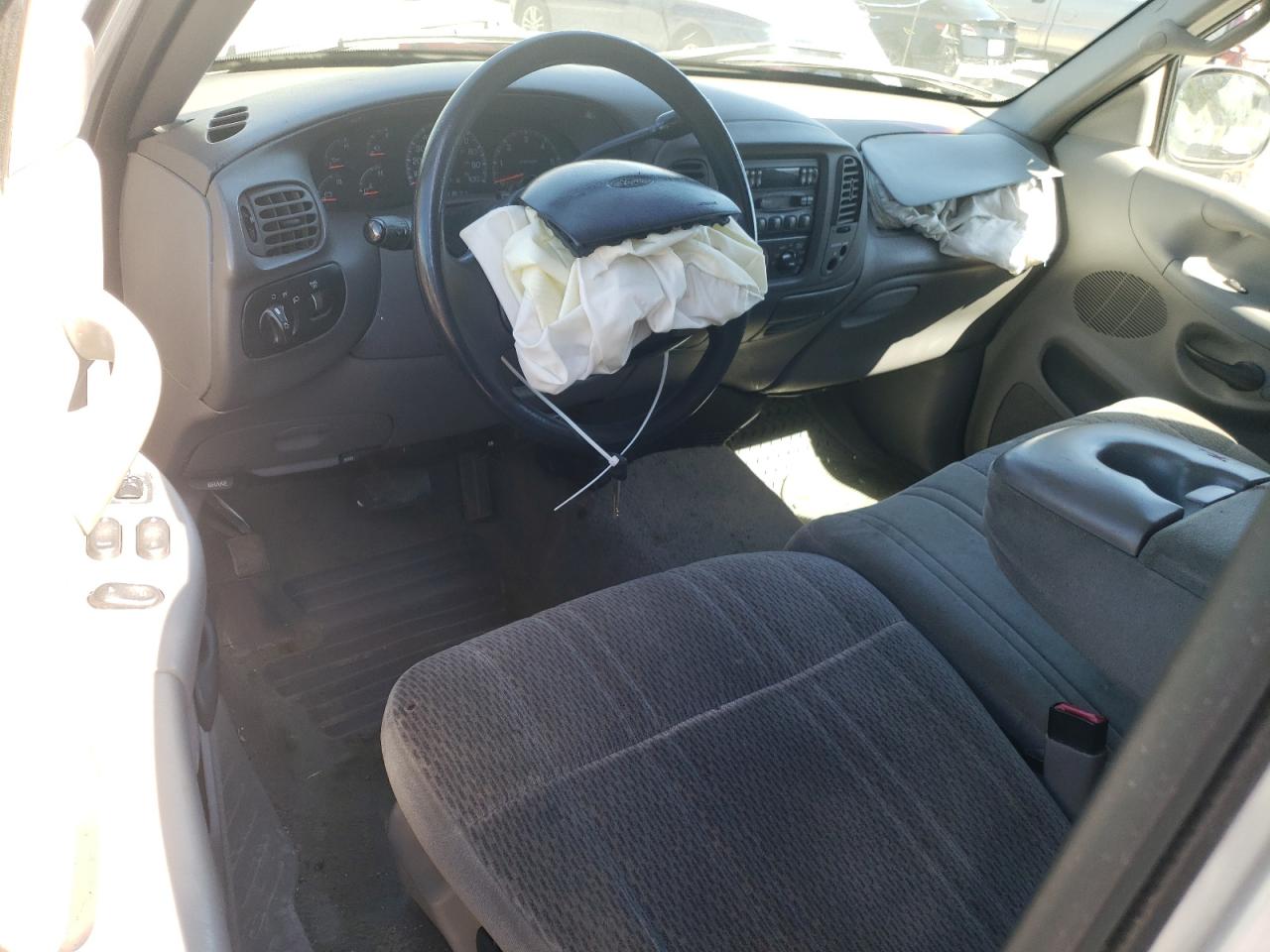 2FTZX17W0WCA83370 1998 Ford F150