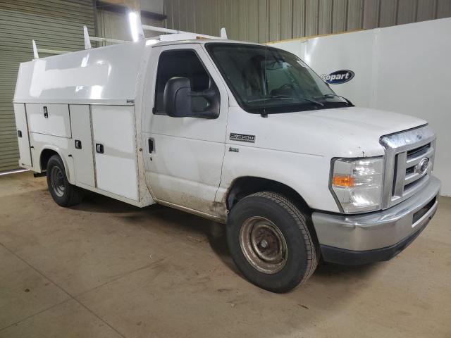 2017 Ford Econoline E350 Super Duty Cutaway Van VIN: 1FDWE3F68HDC74443 Lot: 57115124