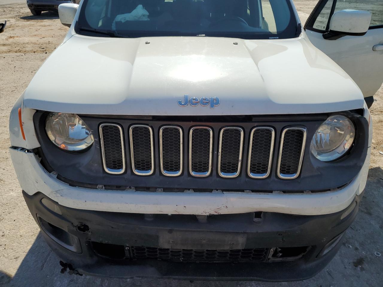 ZACCJABT6FPB23473 2015 Jeep Renegade Latitude